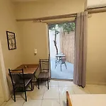 Alekas Garden View Apartment