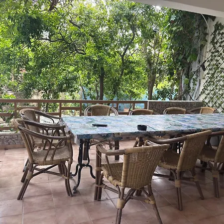 Apartmán Alekas Garden View